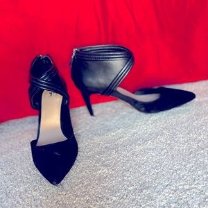 JOE’S leather black heels brand NEW stilettos 👠